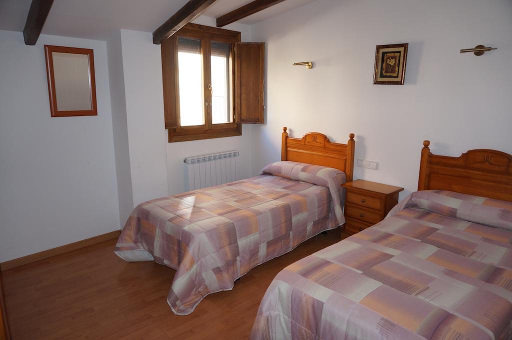 Casa Rural Os Arregueses Alquezar Ngoại thất bức ảnh