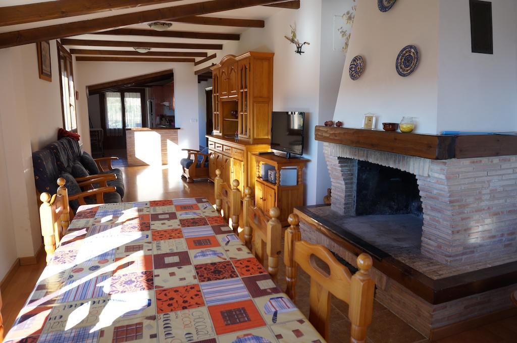 Casa Rural Os Arregueses Alquezar Ngoại thất bức ảnh