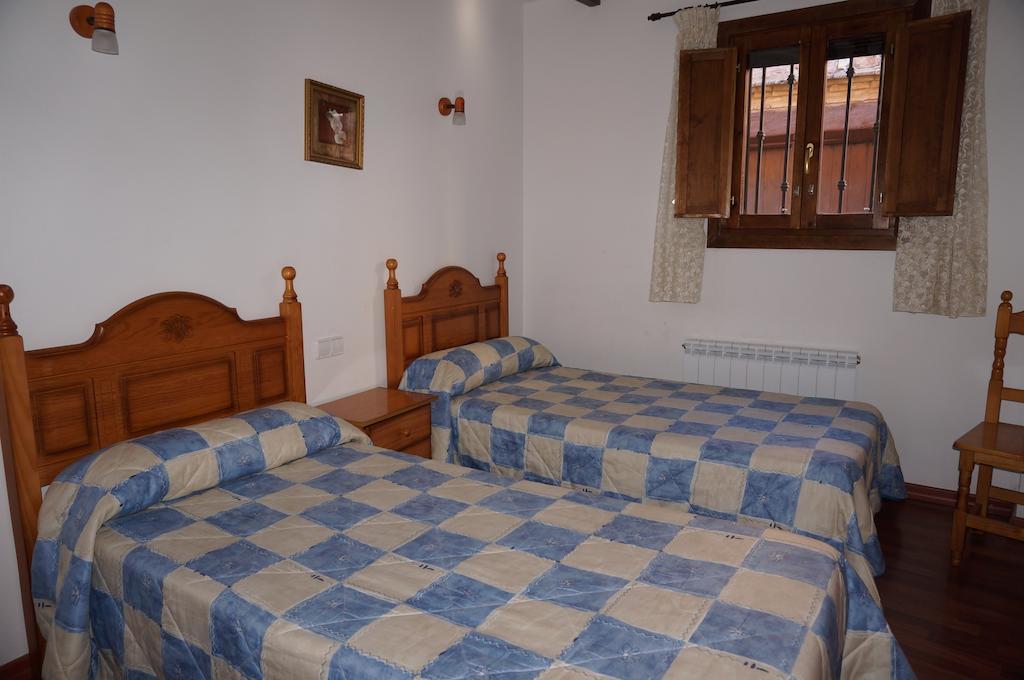 Casa Rural Os Arregueses Alquezar Ngoại thất bức ảnh