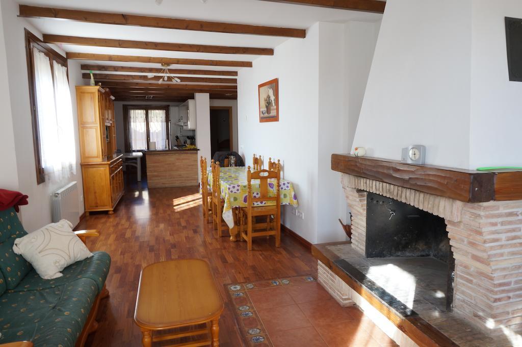 Casa Rural Os Arregueses Alquezar Ngoại thất bức ảnh